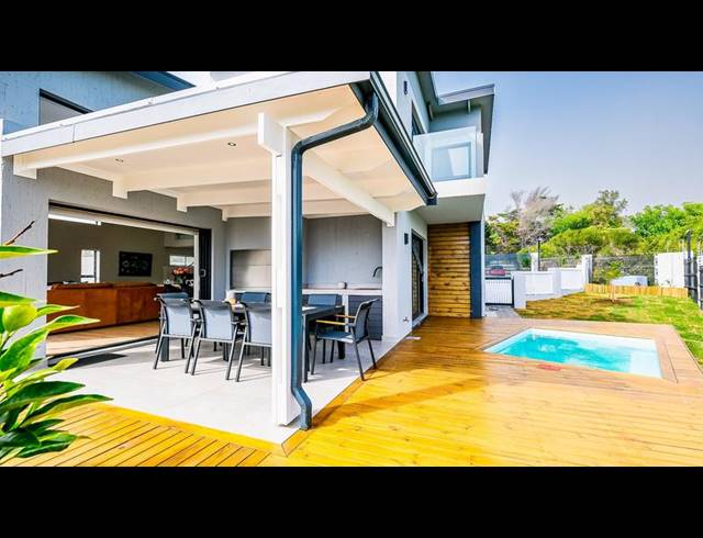 4 BEDROOM HOUSE FOR SALE IN WILDERNESS CENTRAL